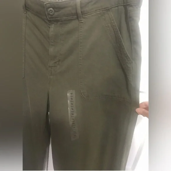 New American Eagle Super High Rise Baggy Wide Leg Jeans Olive Green 16 Short - Picture 4 of 7